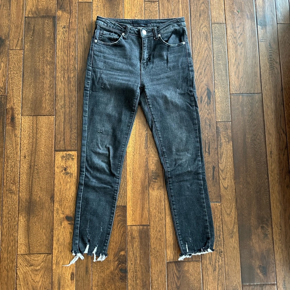 Black Risen Distressed Jeans